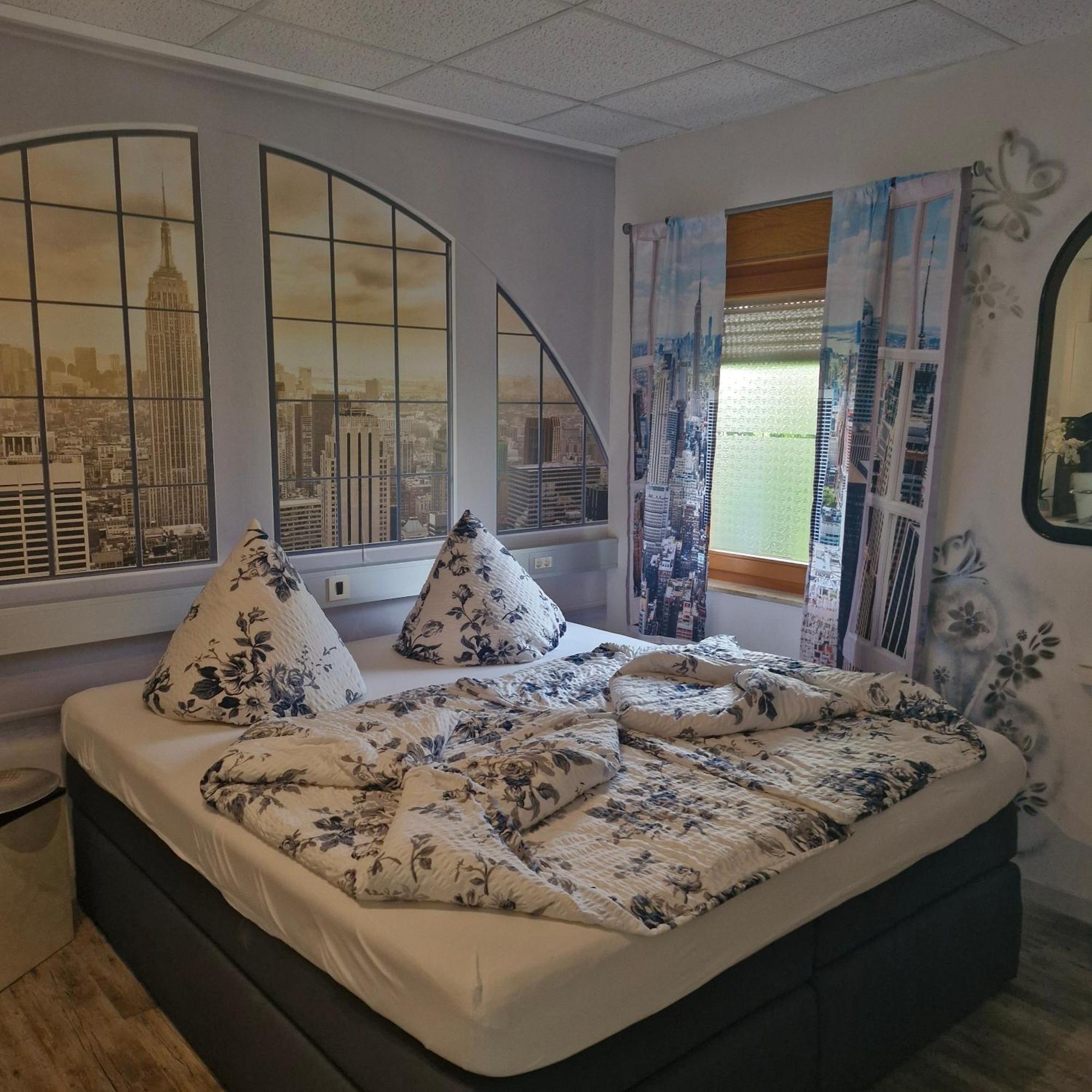 Boardinghouse Sinsheim Zentral Am Burgplatz Hostel Екстериор снимка