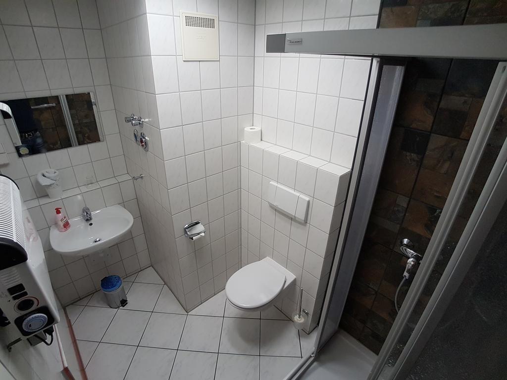 Boardinghouse Sinsheim Zentral Am Burgplatz Hostel Екстериор снимка