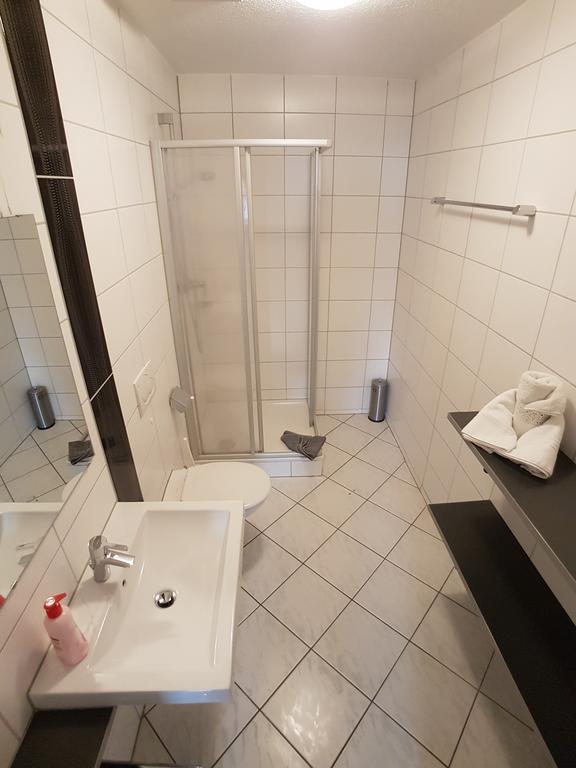 Boardinghouse Sinsheim Zentral Am Burgplatz Hostel Екстериор снимка