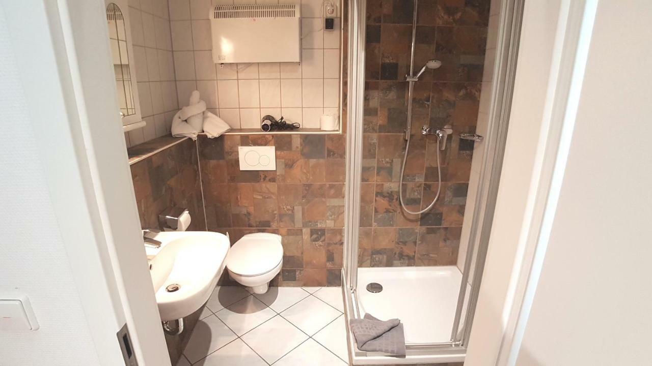 Boardinghouse Sinsheim Zentral Am Burgplatz Hostel Екстериор снимка