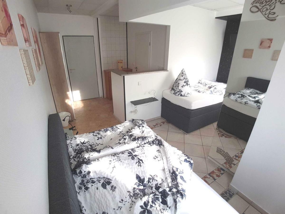 Boardinghouse Sinsheim Zentral Am Burgplatz Hostel Екстериор снимка