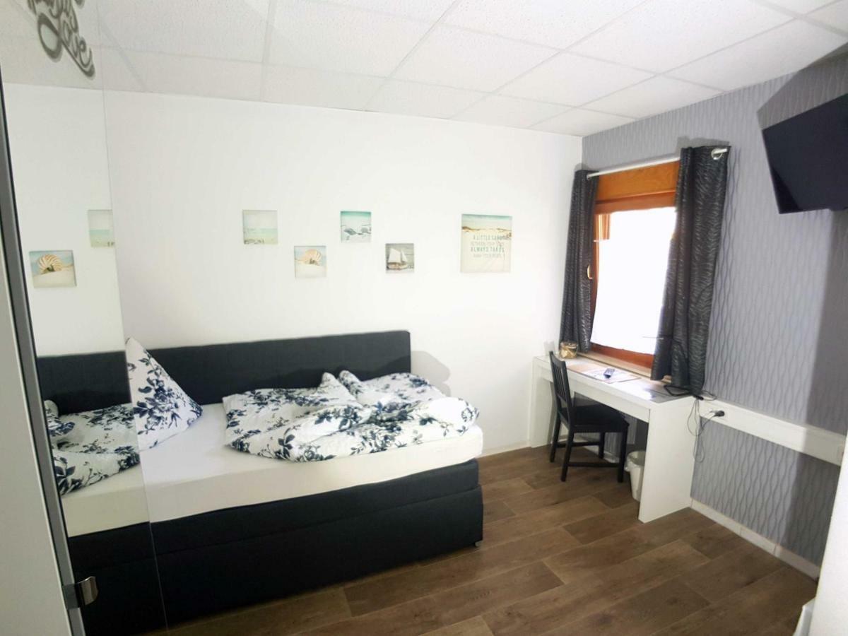 Boardinghouse Sinsheim Zentral Am Burgplatz Hostel Екстериор снимка